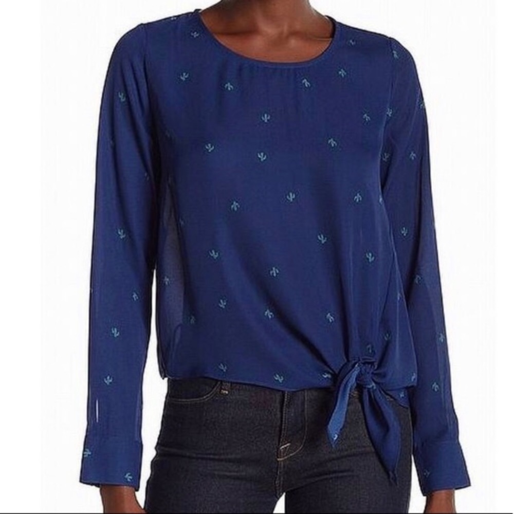 Socialite blue cactus print tie front blouse small